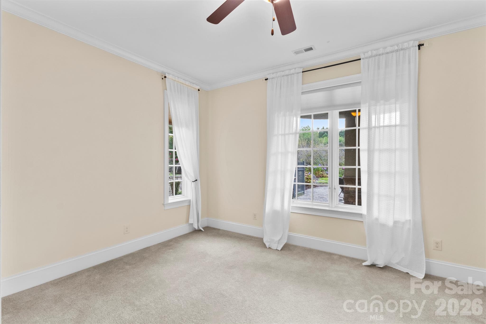 Lower level bedroom with en-suite bath - 973 Pinnacle Drive, Iron Station