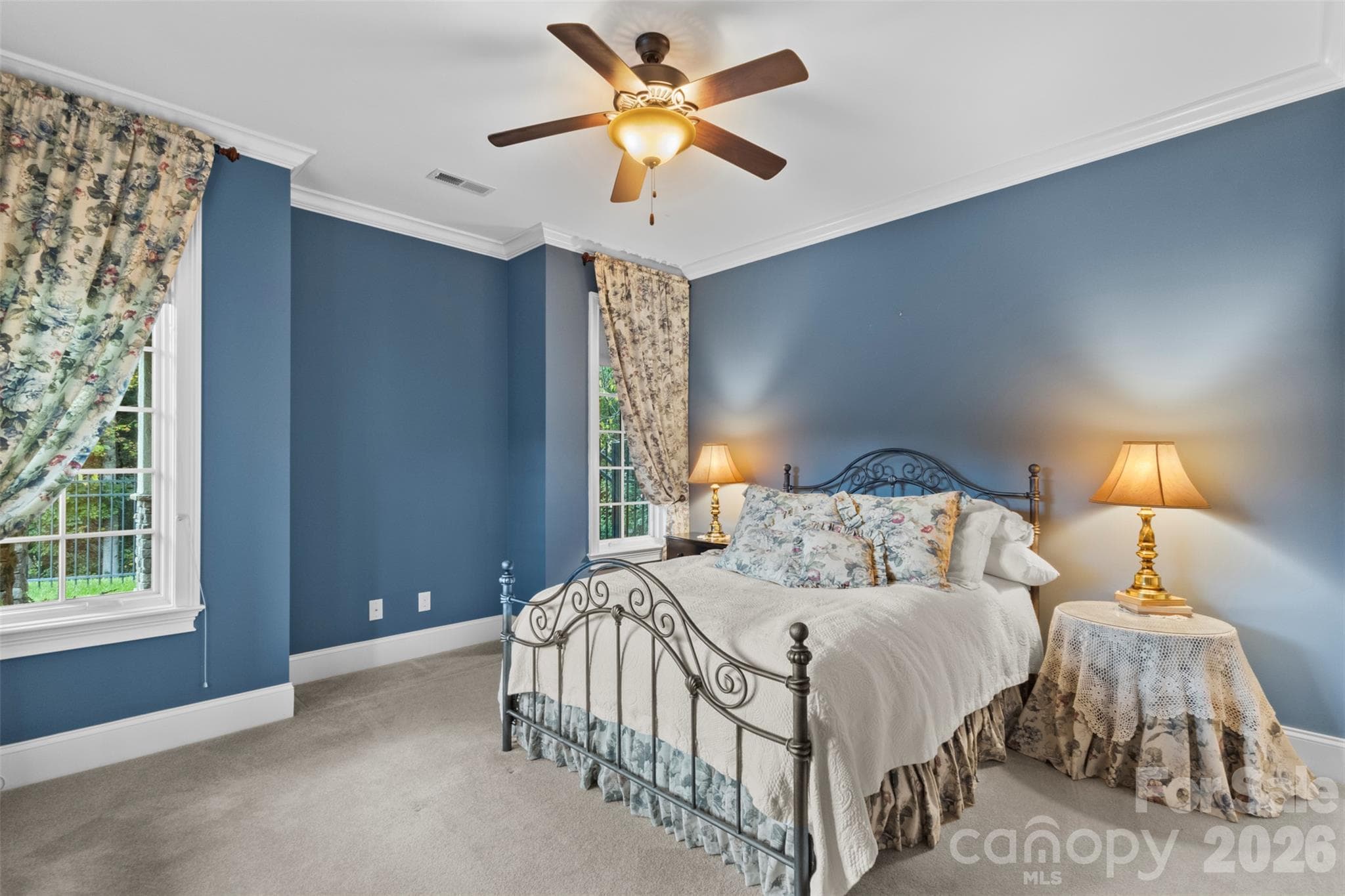 Lower level bedroom with en-suite bath - 973 Pinnacle Drive, Iron Station