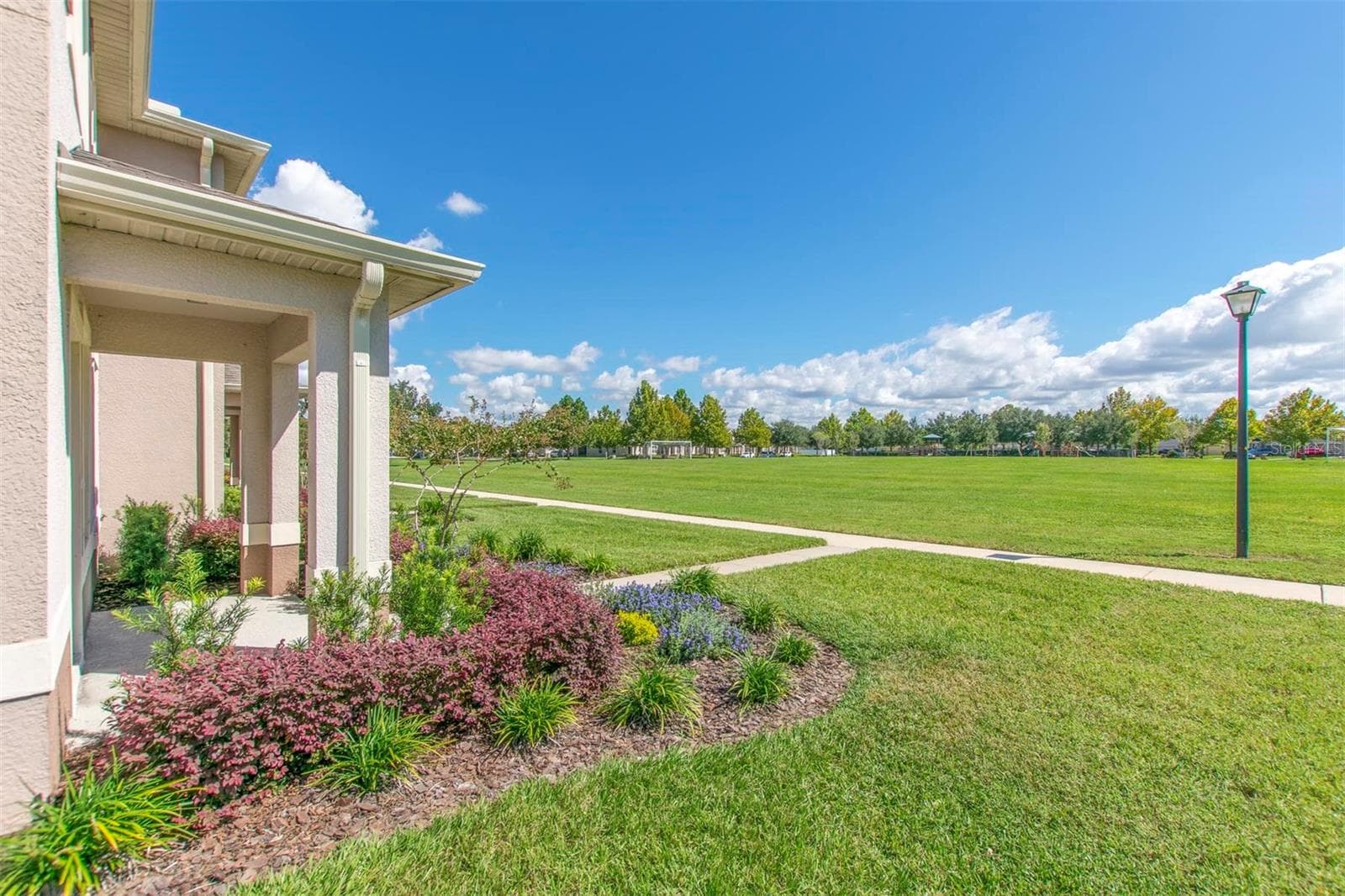 Front porch and open view - 1485 RYLEE ROCK WAY, KISSIMMEE