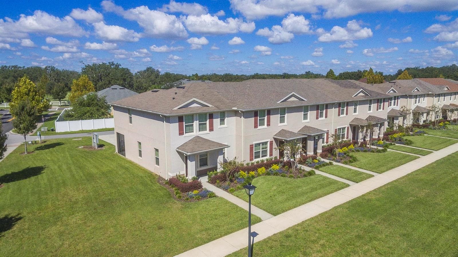 Row of townhomes - 1485 RYLEE ROCK WAY, KISSIMMEE