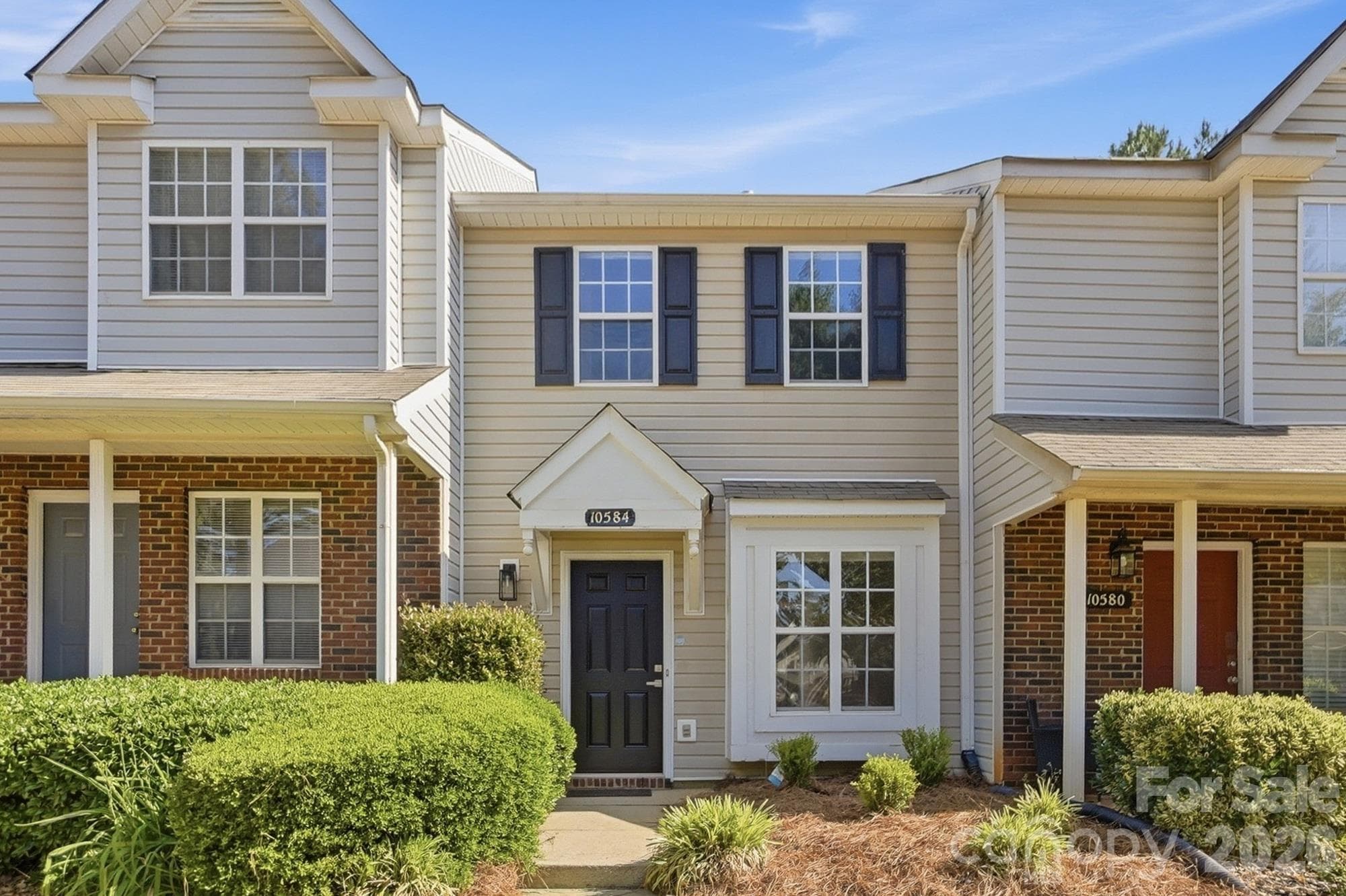 10584 English Setter Way