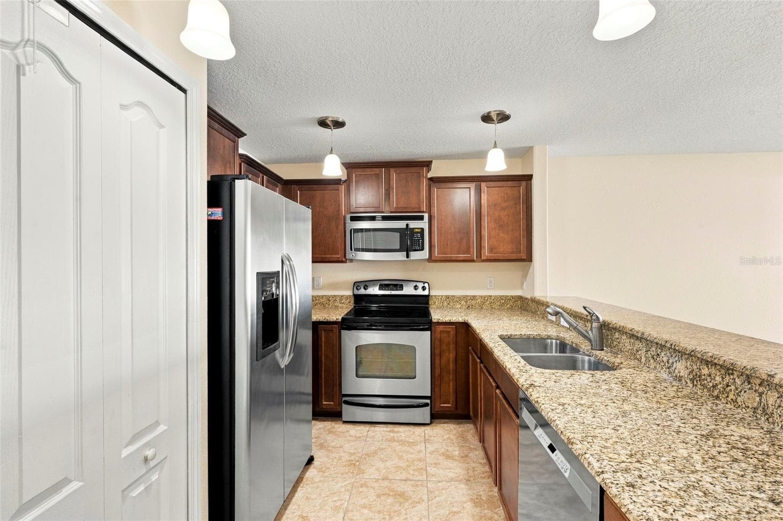 Townhouse at 9726 TRUMPET VINE LOOP, TRINITY, photo 23 of 48