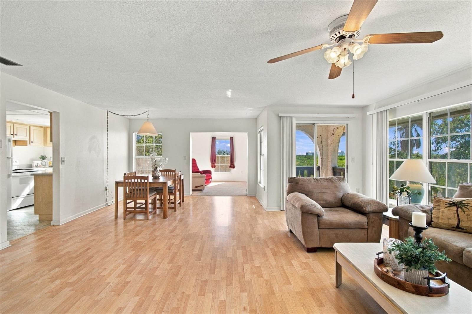 Condominium at 210 N BAYSHORE BLVD #207, CLEARWATER, photo 9 of 99