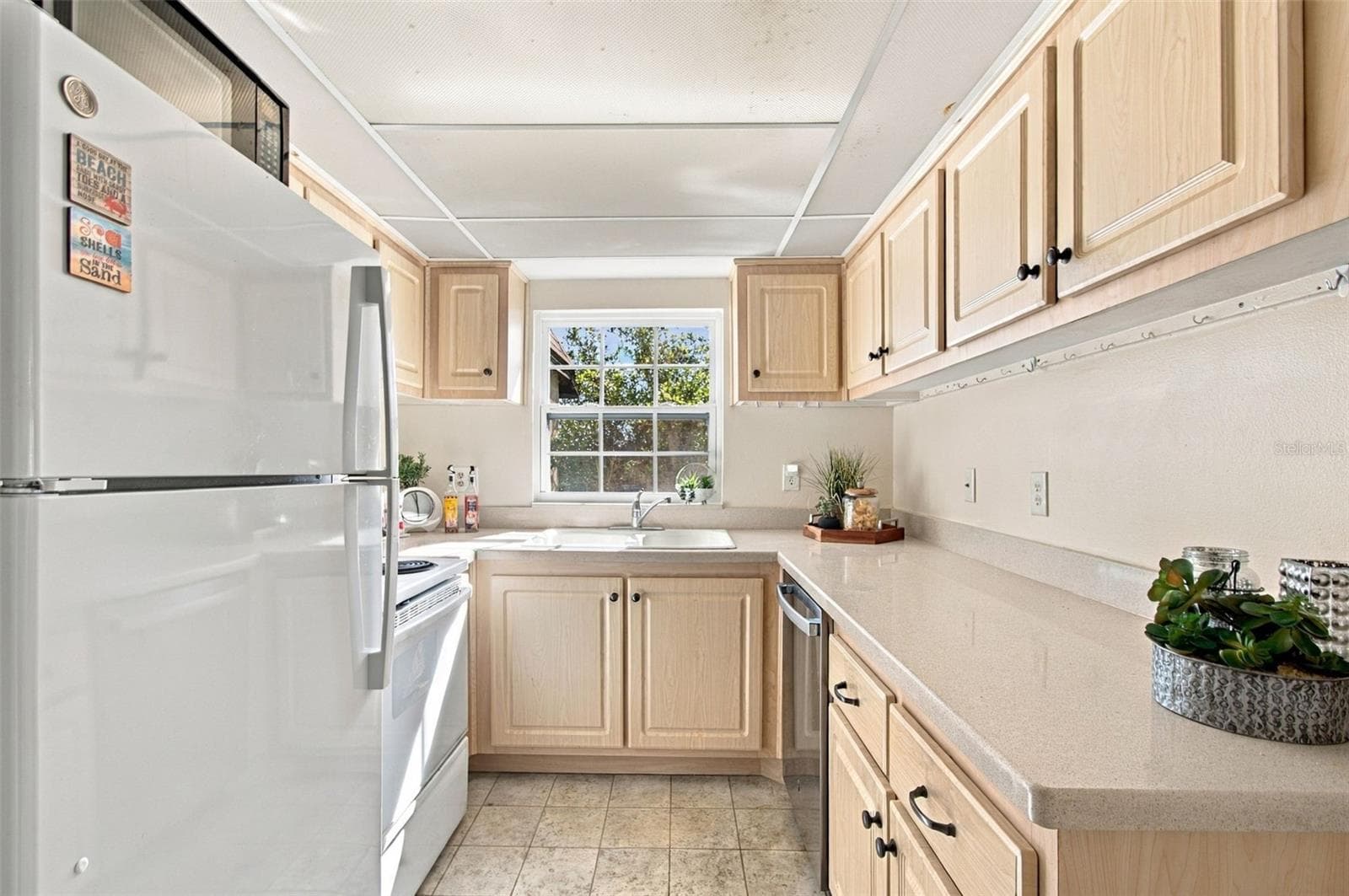 Condominium at 210 N BAYSHORE BLVD #207, CLEARWATER, photo 11 of 99