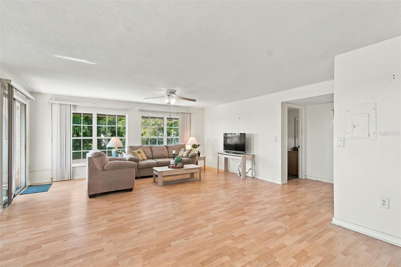 Condominium at 210 N BAYSHORE BLVD #207, CLEARWATER, photo 17 of 99
