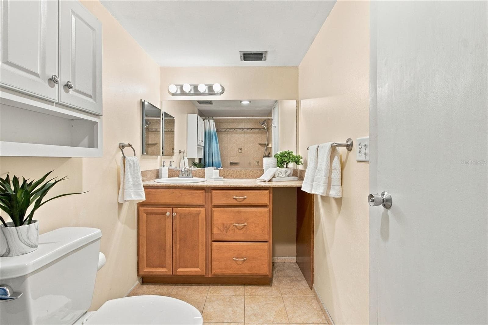 Condominium at 210 N BAYSHORE BLVD #207, CLEARWATER, photo 40 of 99