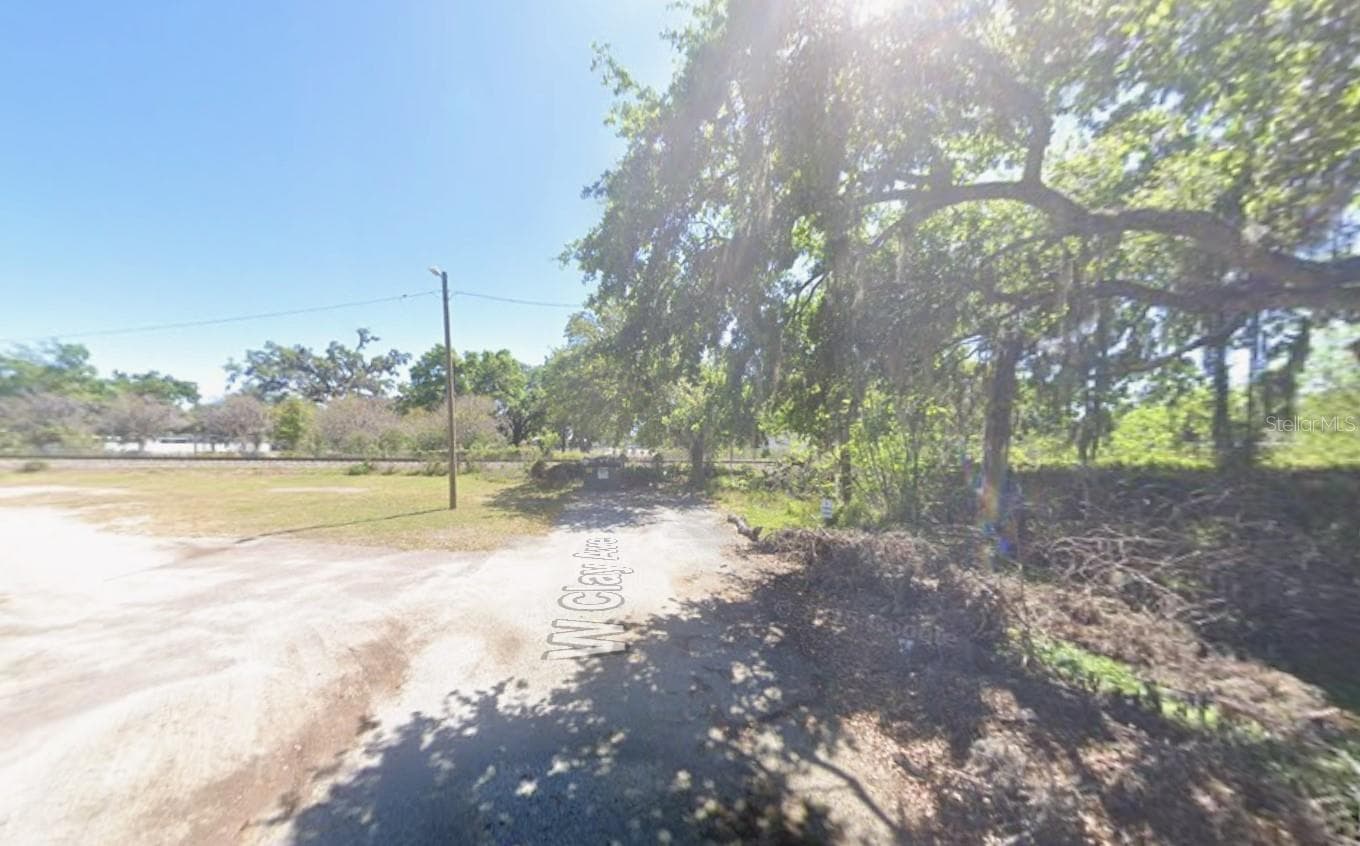 Land at 122 W CLAY AVE, BRANDON, photo 2 of 3