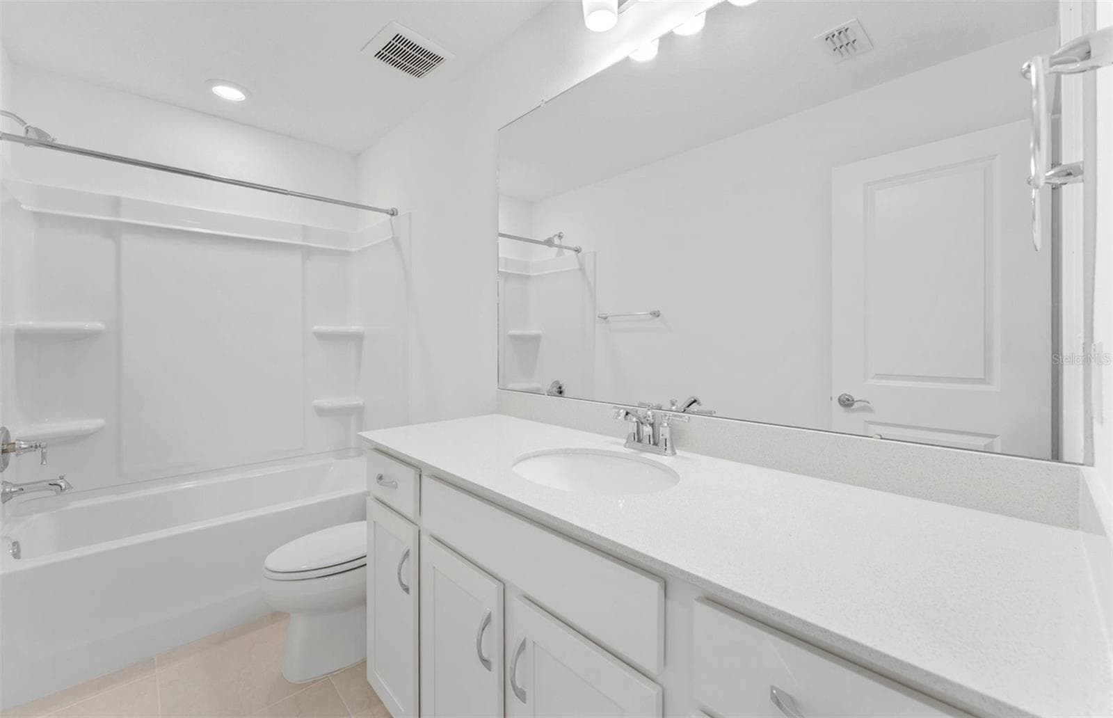 Model Representation - 37231 CLINCH CIR, ZEPHYRHILLS