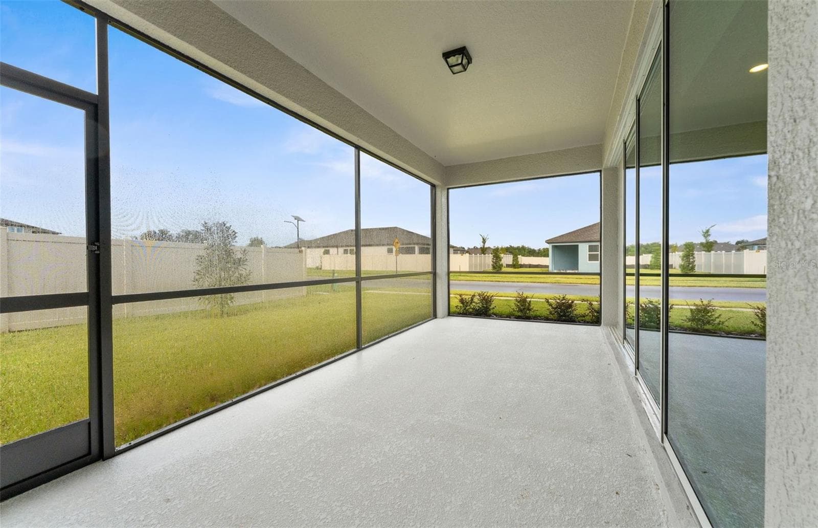 Model Representation - 37231 CLINCH CIR, ZEPHYRHILLS