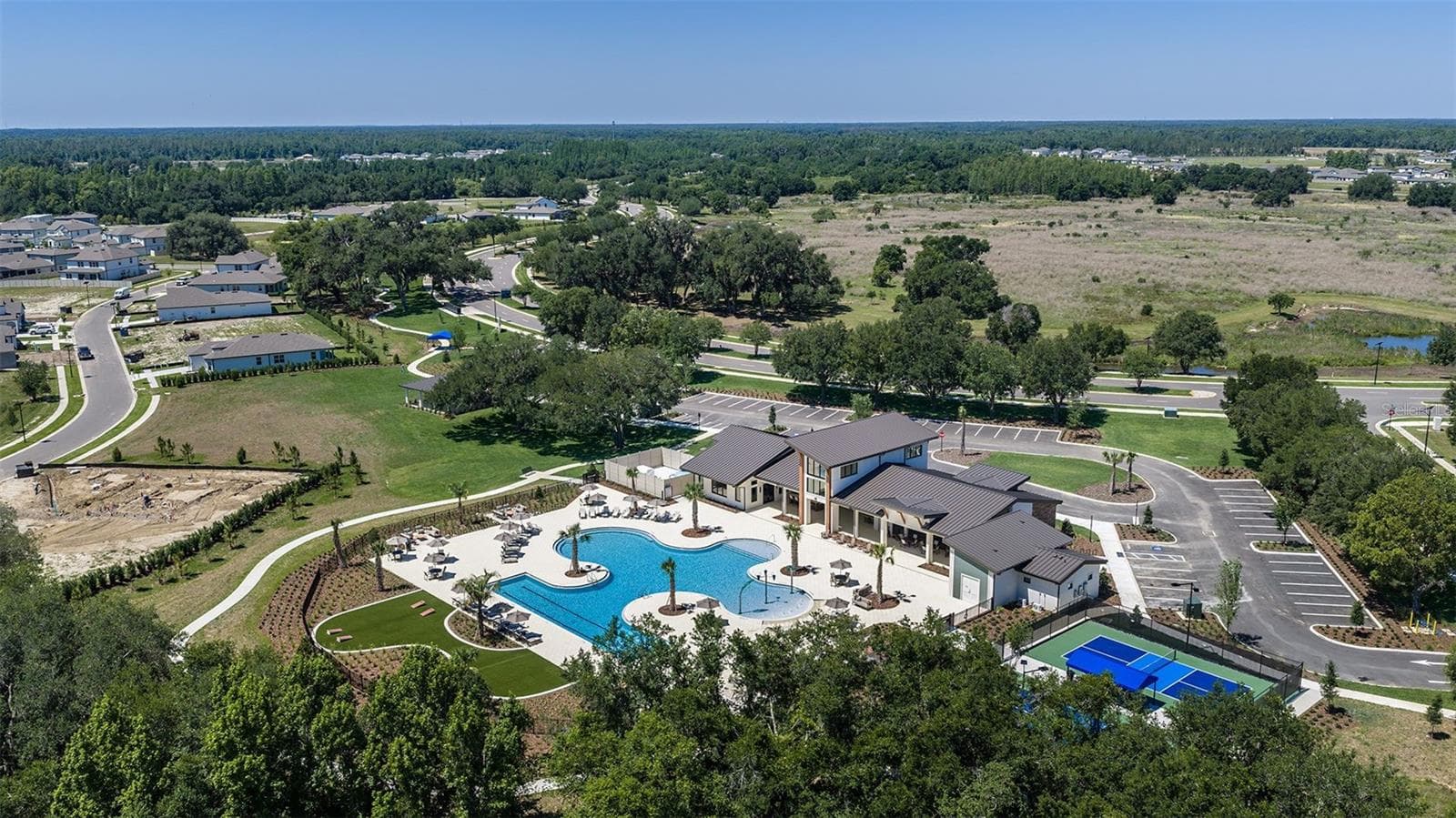 Amenity Campus - 37231 CLINCH CIR, ZEPHYRHILLS