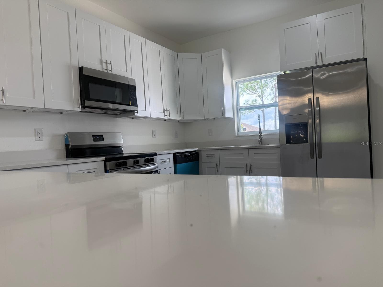 Duplex at 5301 - 5303 PEBBLE BEACH DR, SEBRING, photo 9 of 25