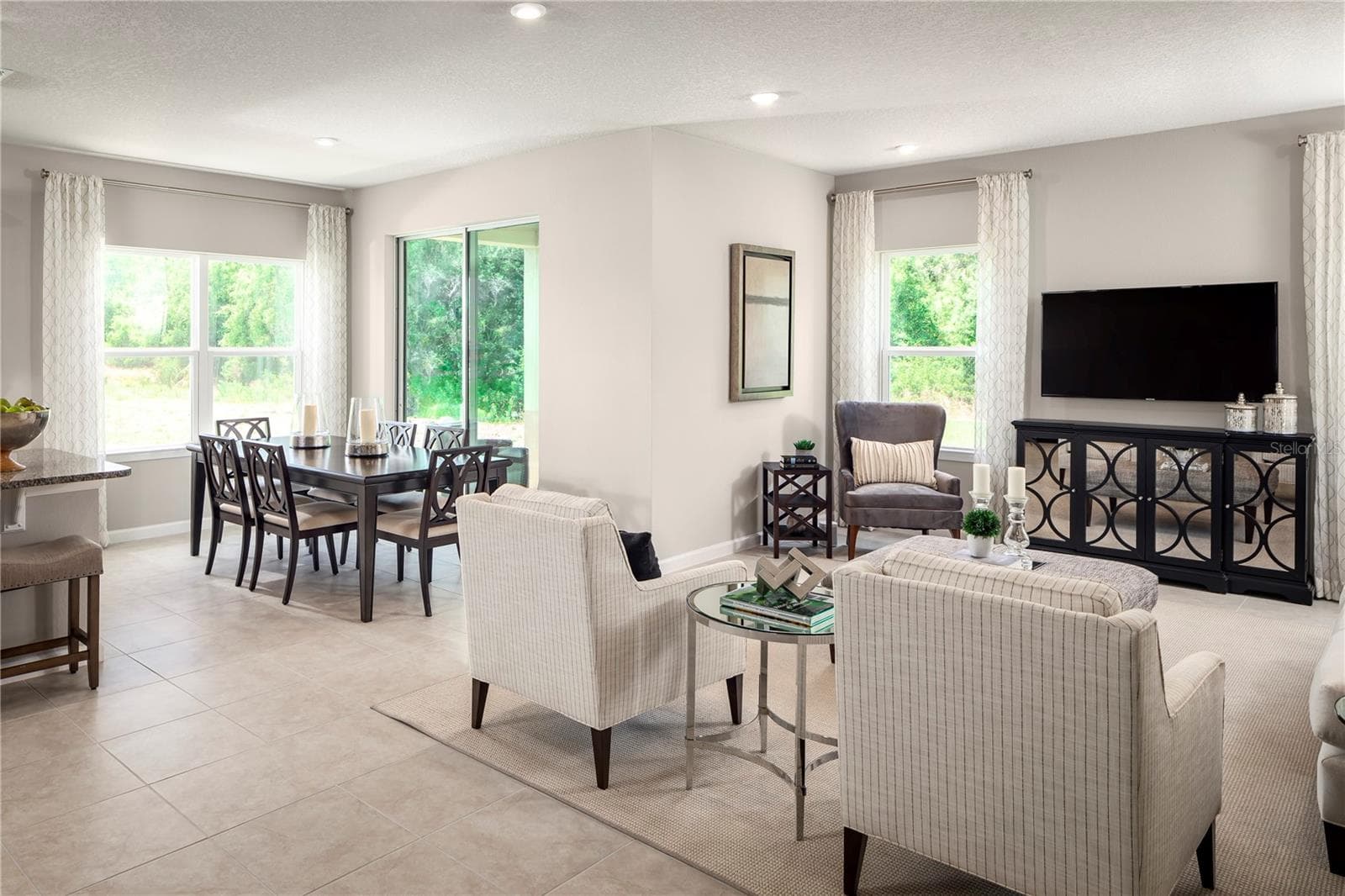 Single Family Residence at 1075 OCEAN LODGE RD, LADY LAKE, photo 4 of 25