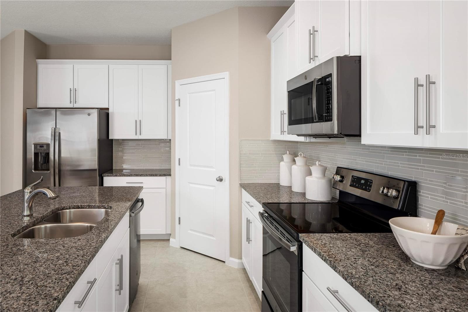 Single Family Residence at 1075 OCEAN LODGE RD, LADY LAKE, photo 9 of 25