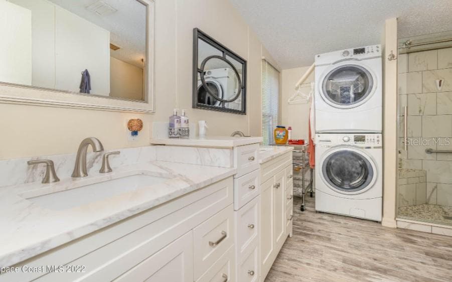Manufactured Home at 4230 APRIL LN, MIMS, photo 10 of 13