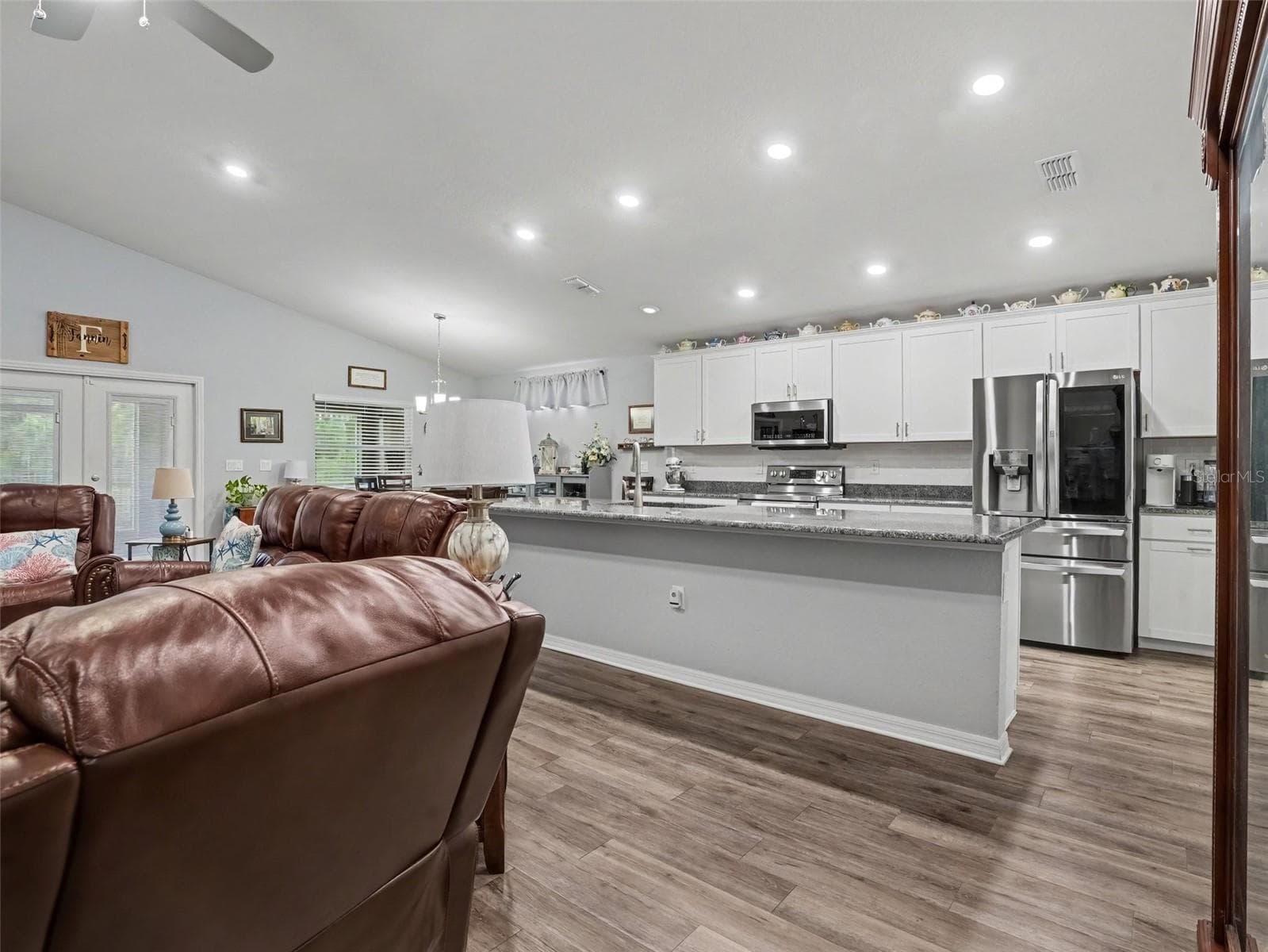 Single Family Residence at 1984 HARVEST LANDING CIR, LAKELAND, photo 5 of 31