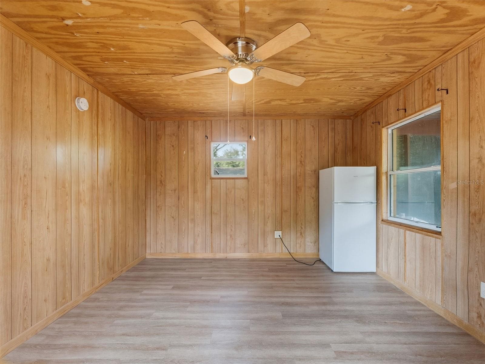 Single Family Residence at 19355 SAINT GEORGE DR, DUNNELLON, photo 14 of 39