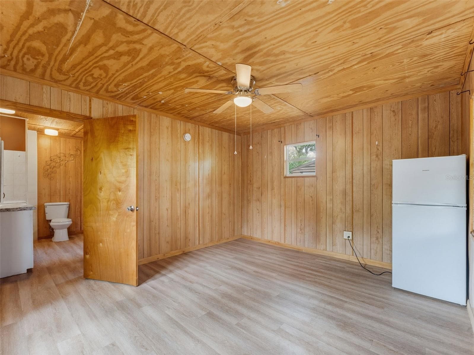 Single Family Residence at 19355 SAINT GEORGE DR, DUNNELLON, photo 15 of 39