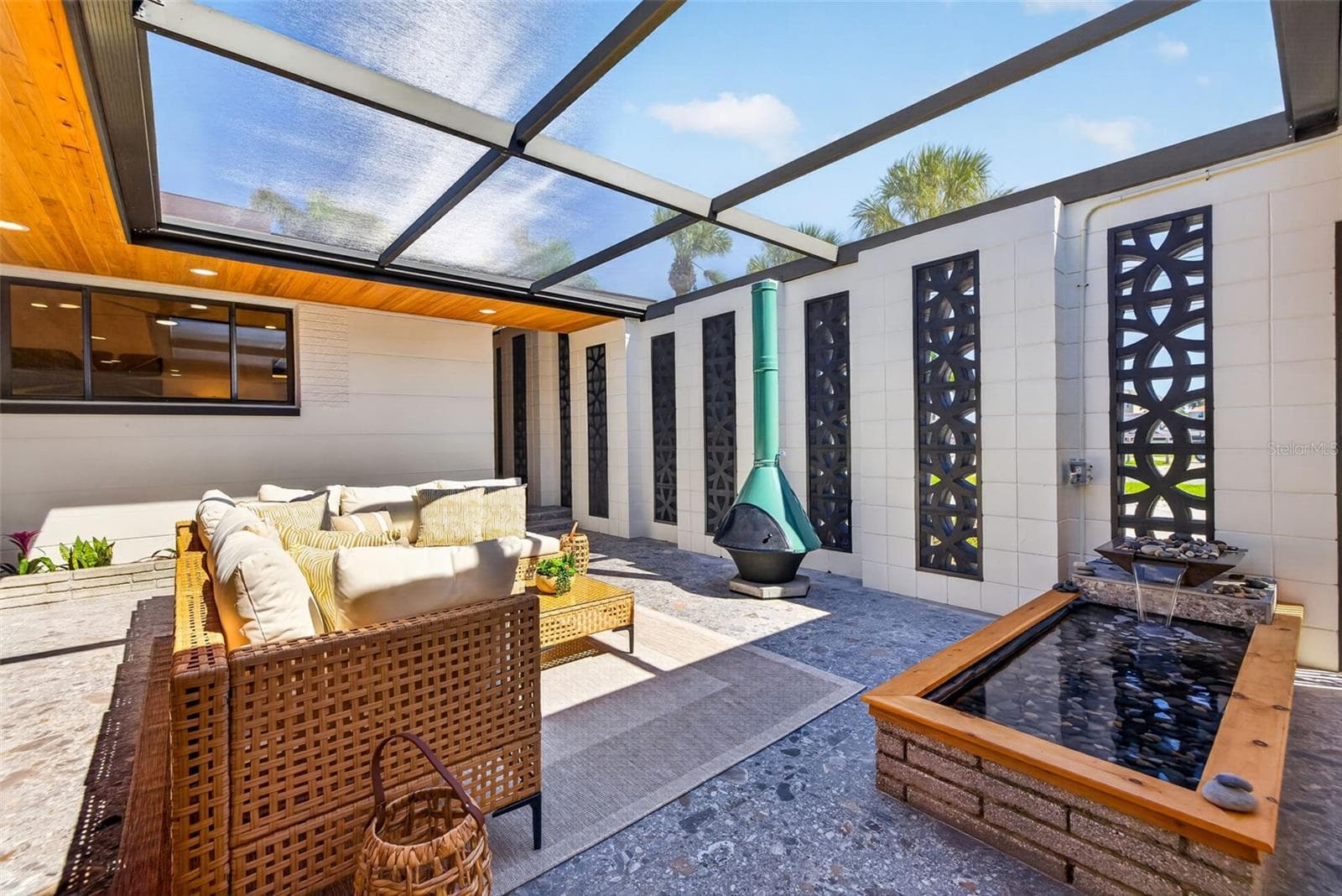 Single Family Residence at 2015 DOLPHIN BLVD S, ST PETERSBURG, photo 4 of 62
