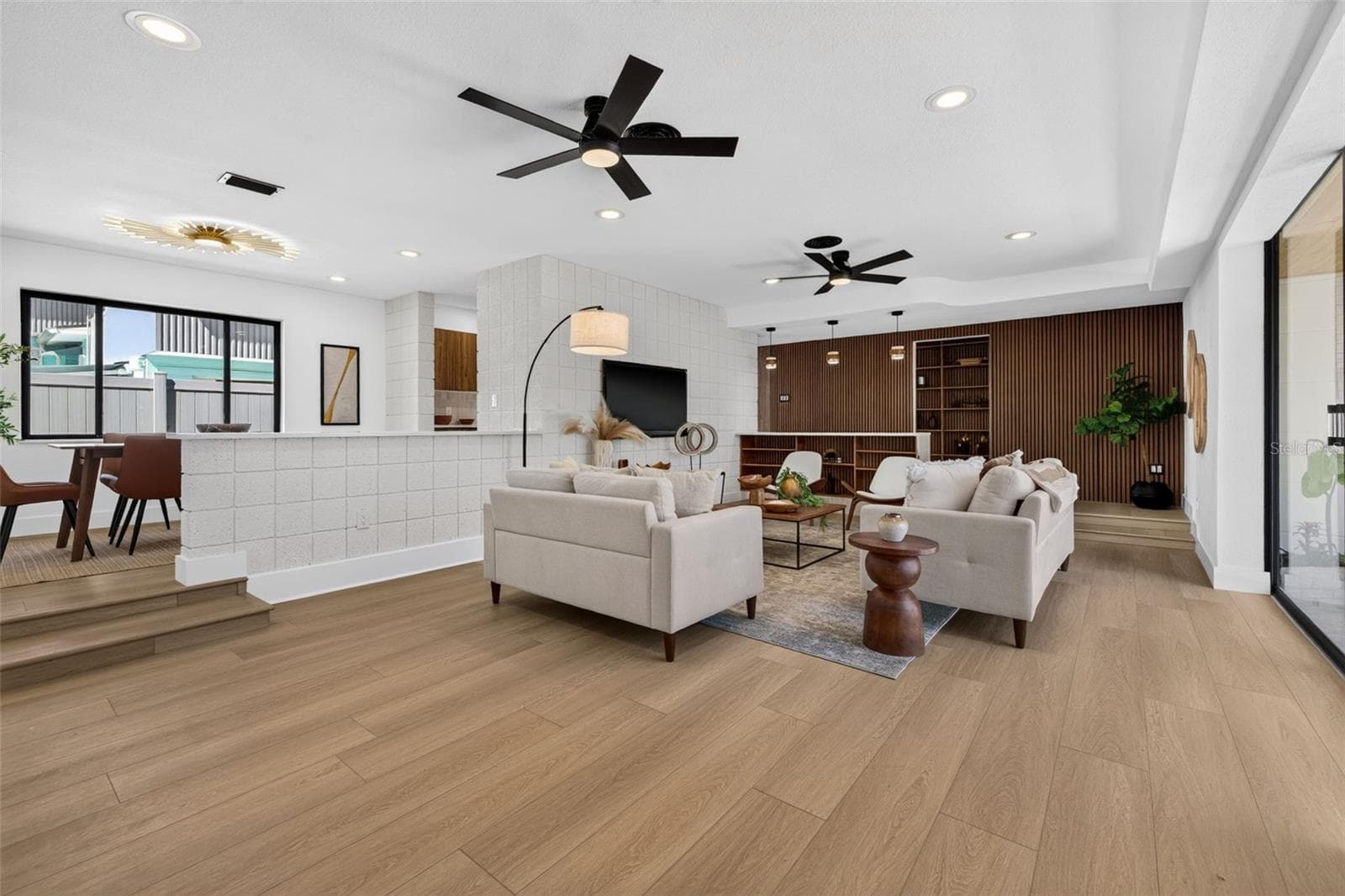 Single Family Residence at 2015 DOLPHIN BLVD S, ST PETERSBURG, photo 7 of 62