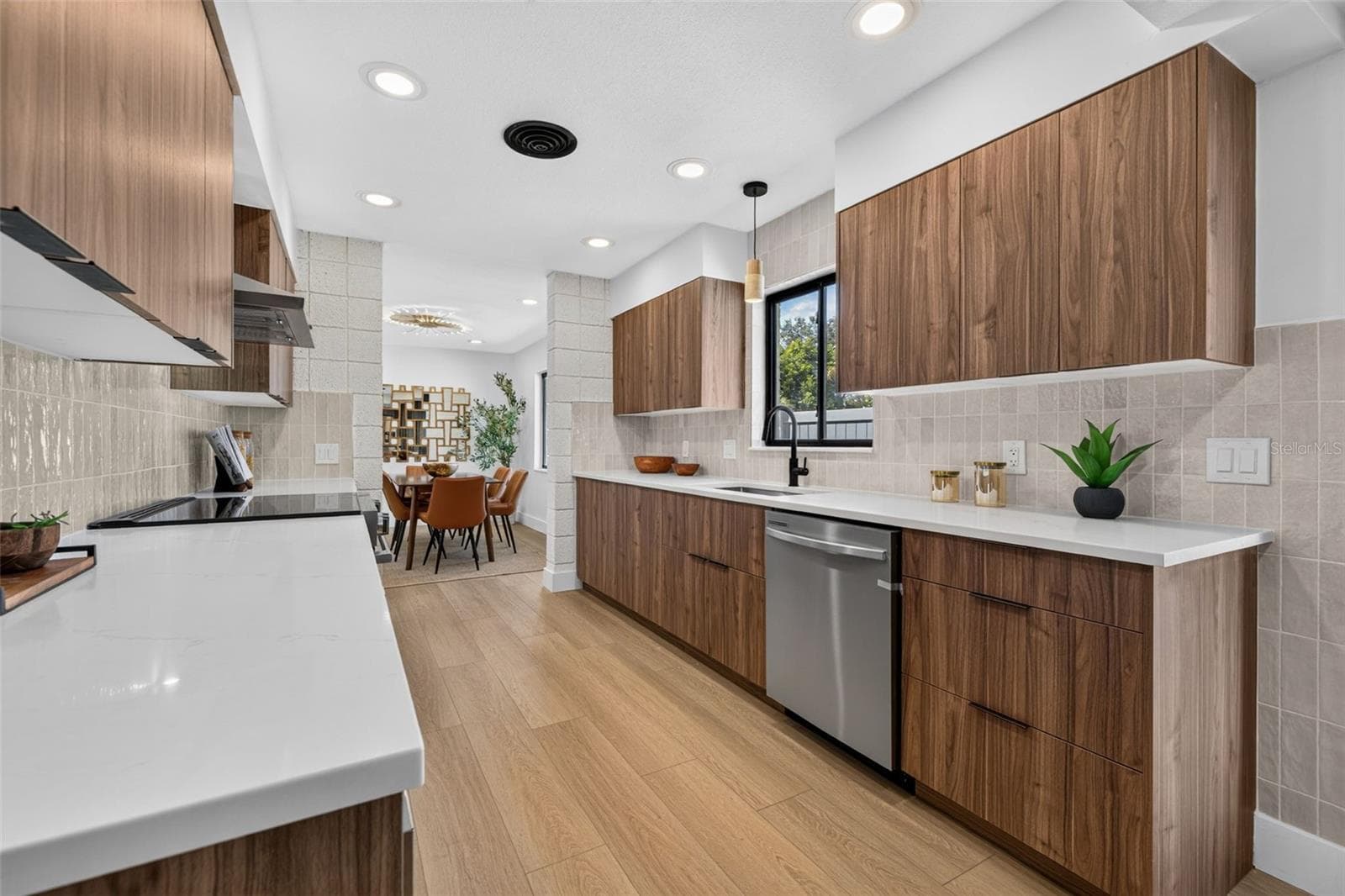 Single Family Residence at 2015 DOLPHIN BLVD S, ST PETERSBURG, photo 20 of 62