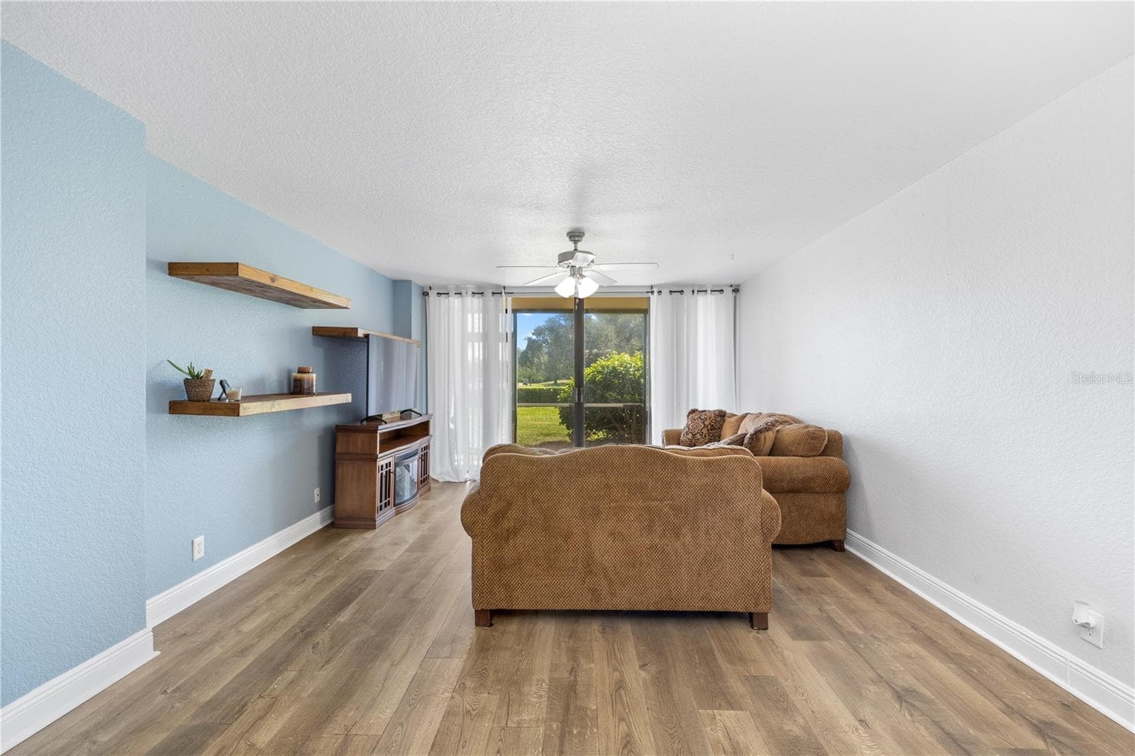 Condominium at 2616 COVE CAY DR #105, CLEARWATER, photo 17 of 55