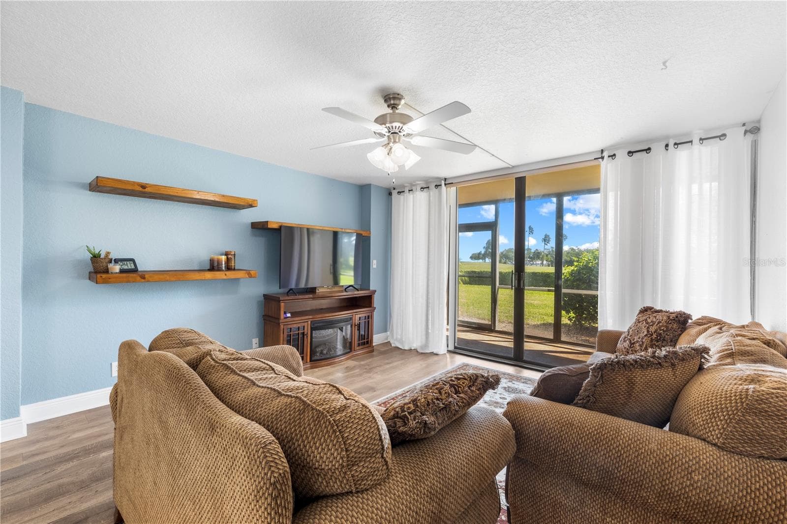 Condominium at 2616 COVE CAY DR #105, CLEARWATER, photo 22 of 55