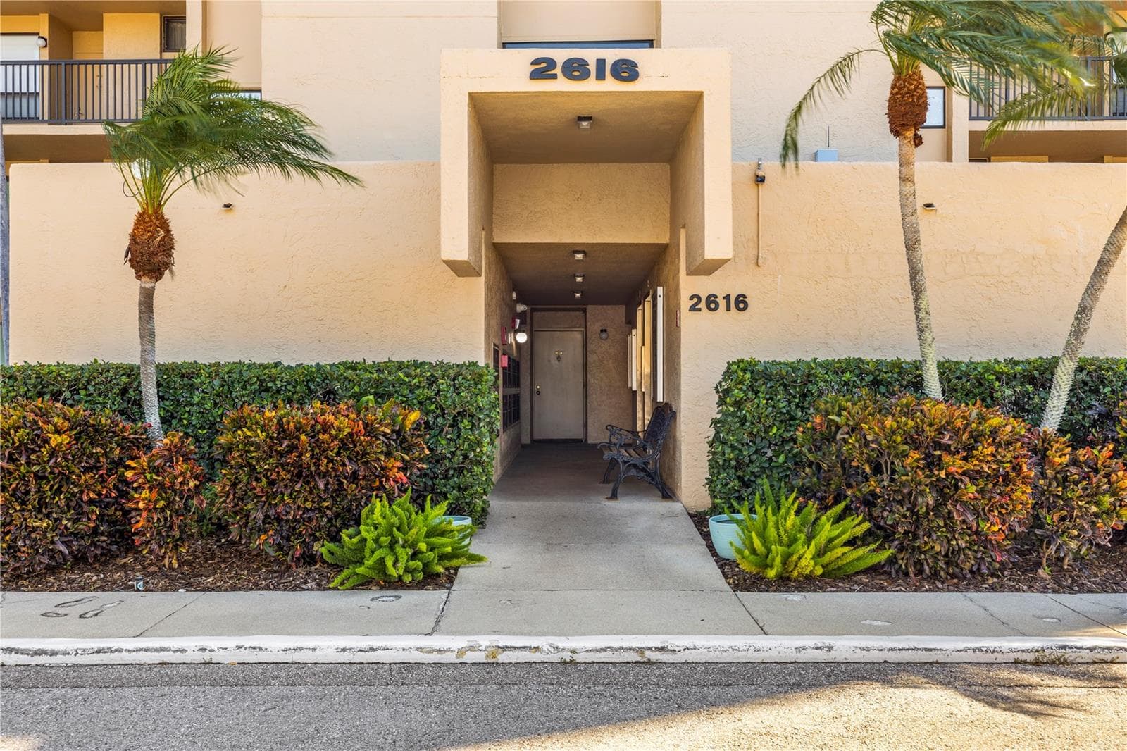 Condominium at 2616 COVE CAY DR #105, CLEARWATER, photo 46 of 55