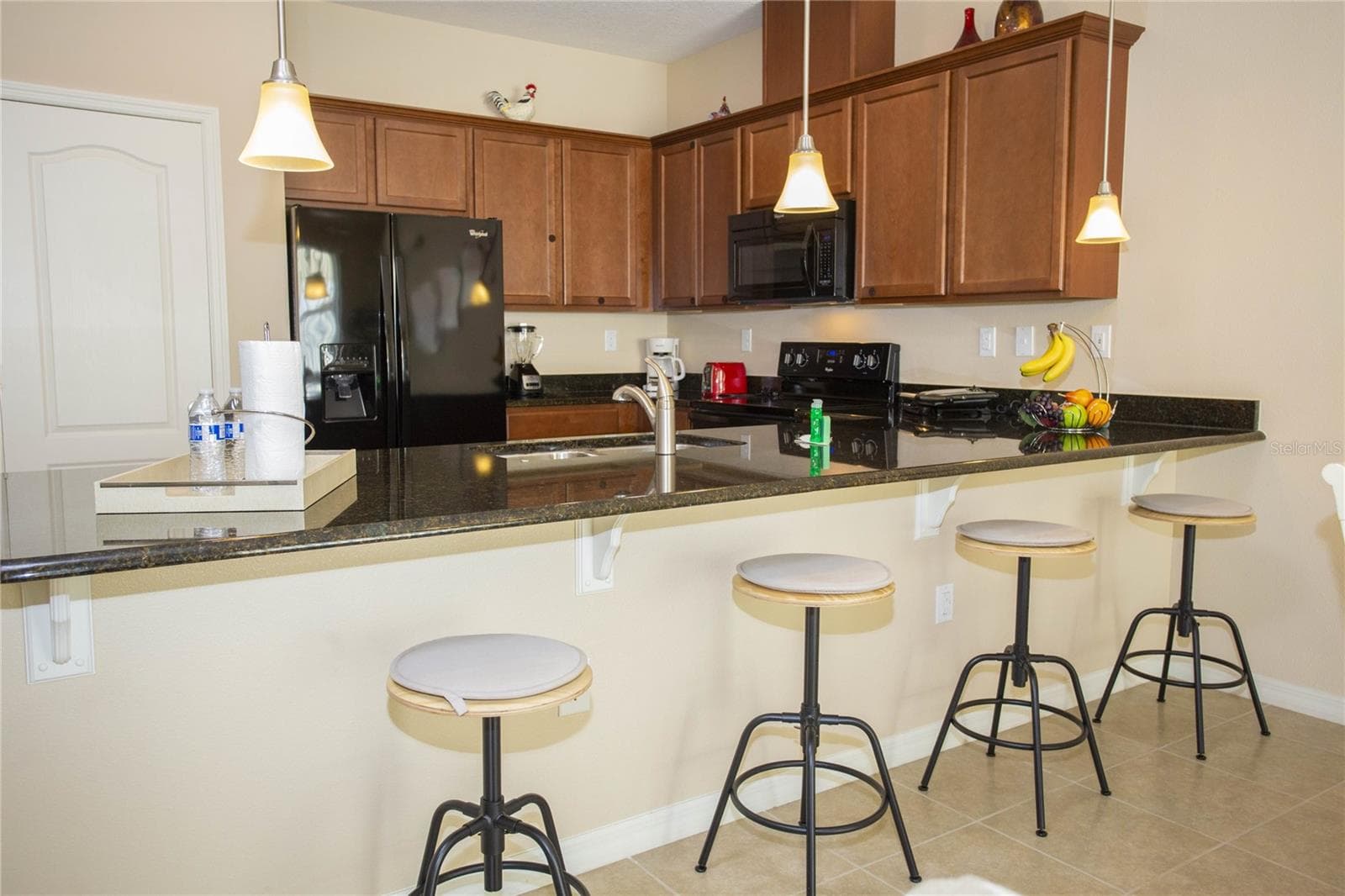 Townhouse at 5105 KILLARNEY WAY, KISSIMMEE, photo 7 of 52