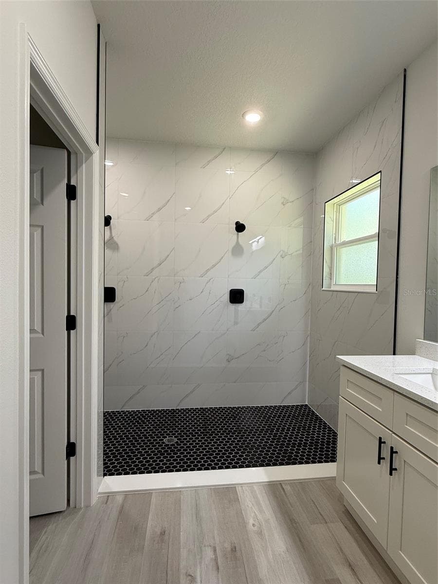 Single Family Residence at 19487 SAINT GEORGE DR, DUNNELLON, photo 7 of 43