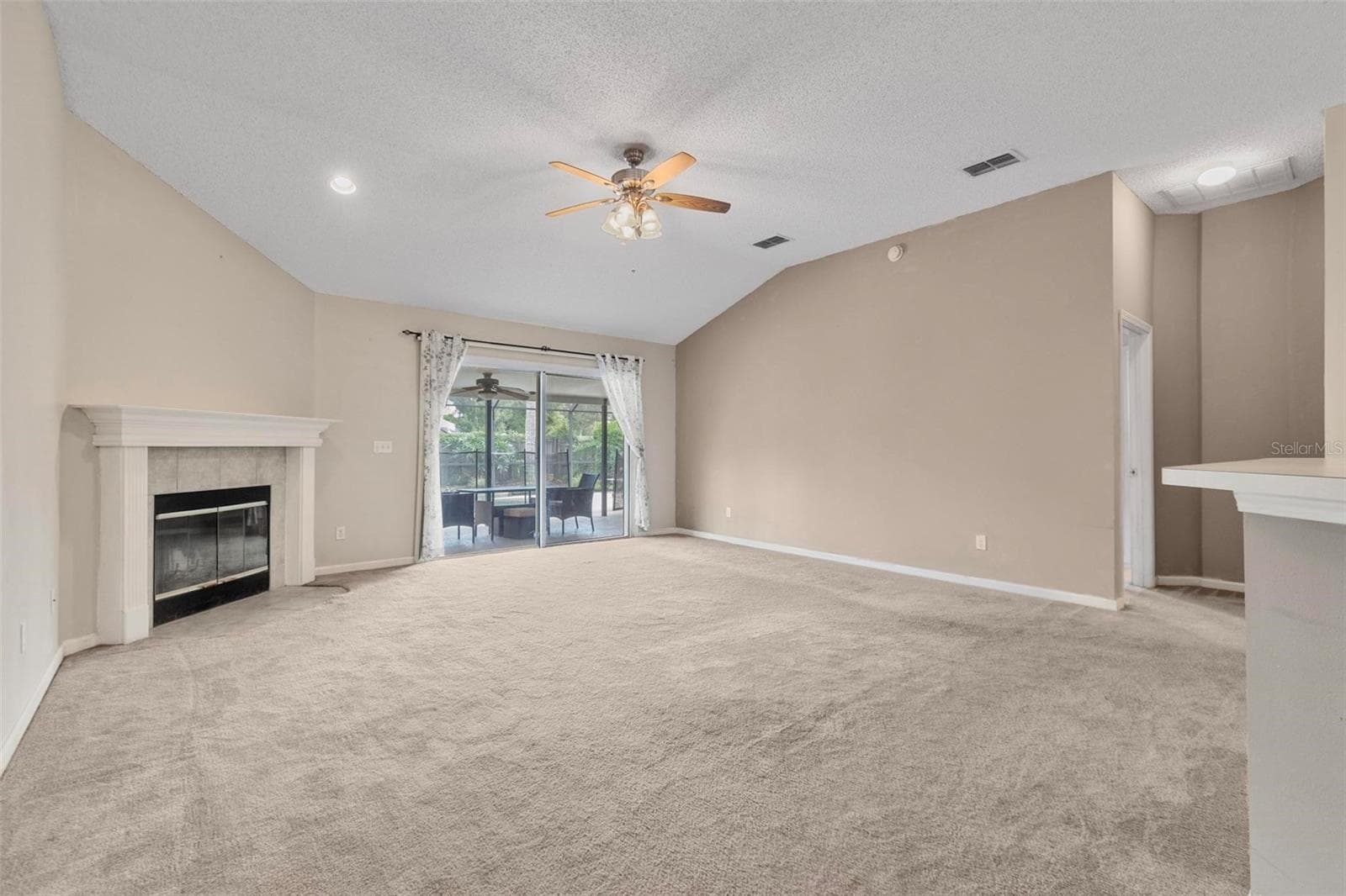 Single Family Residence at 16 BEAUFORD LN, PALM COAST, photo 11 of 58