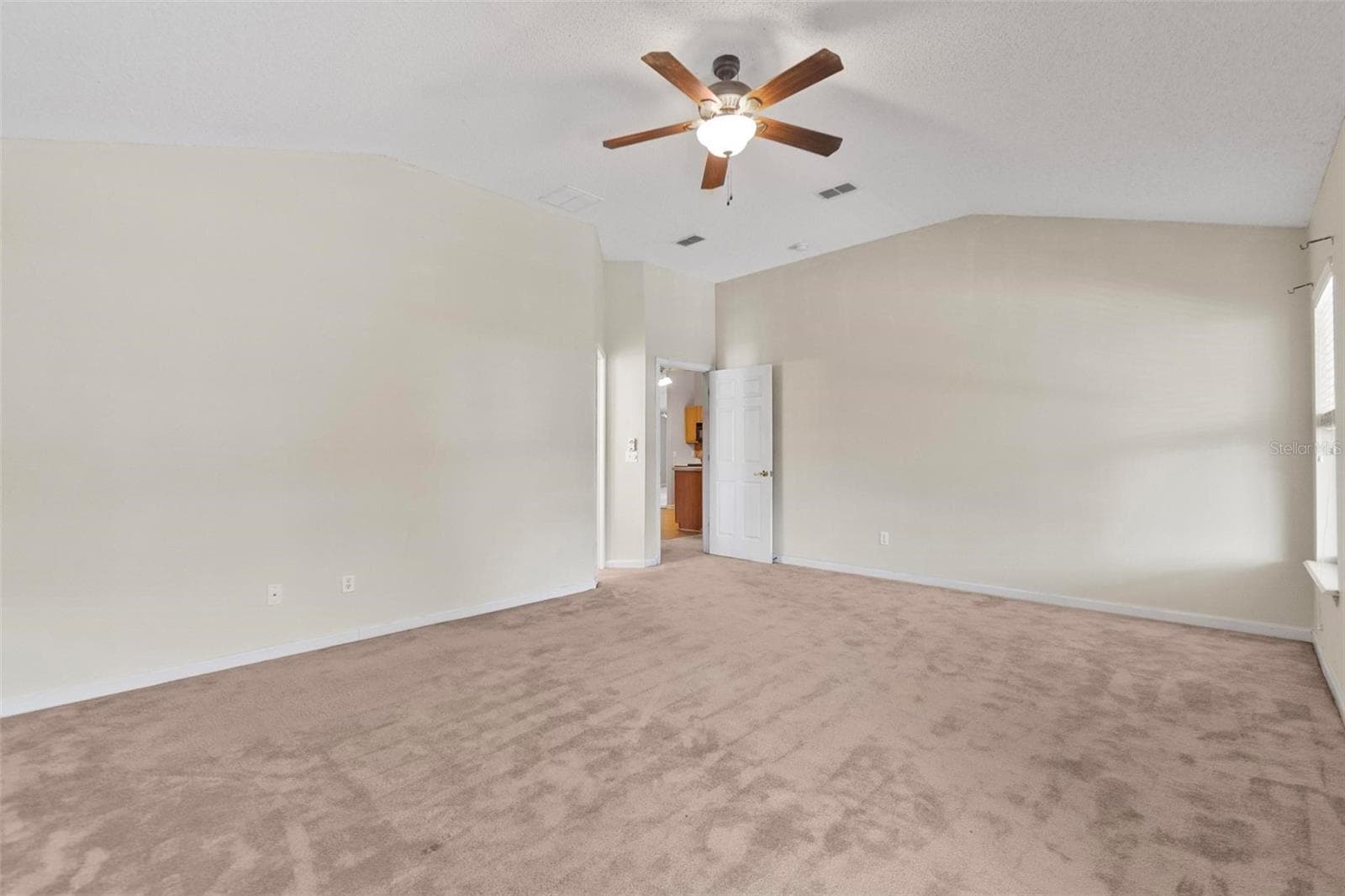 Single Family Residence at 16 BEAUFORD LN, PALM COAST, photo 28 of 58