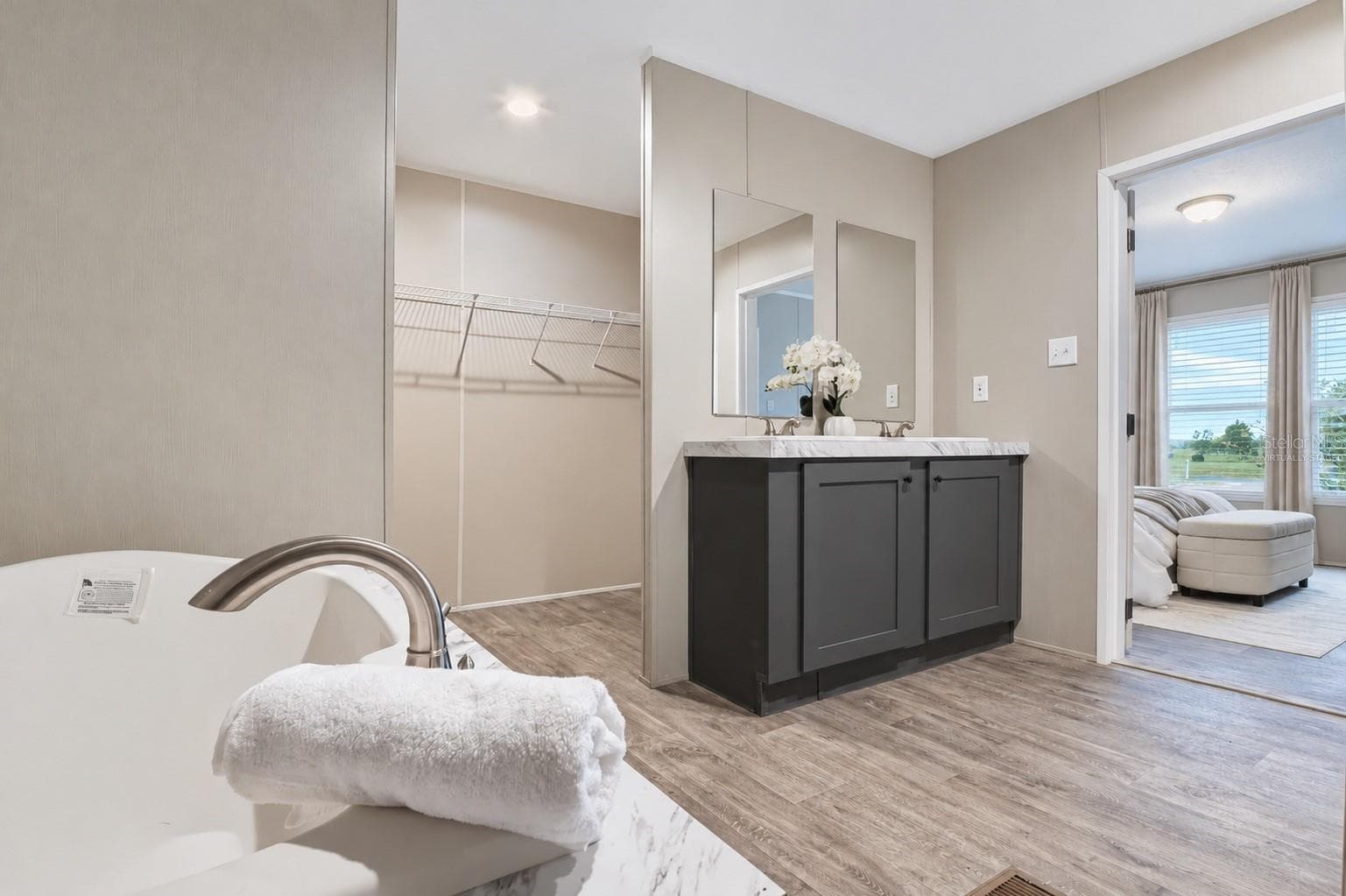 Primary bath - 25124 HUCKLEBERRY WAY, ASTATULA