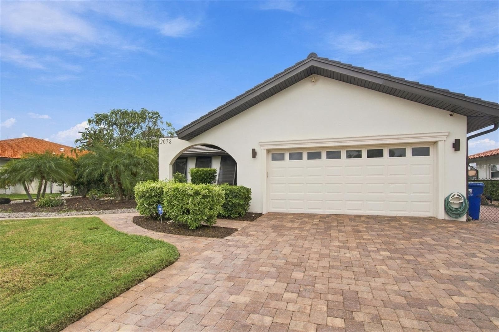 Single Family Residence at 2078 NE MONTANA AVE NE, ST PETERSBURG, photo 5 of 77