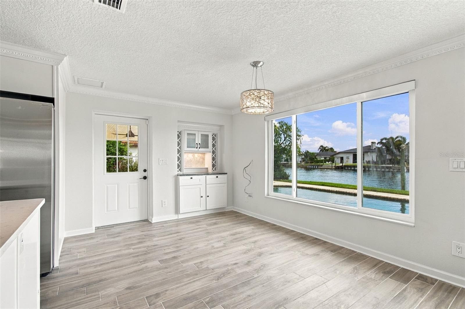 Single Family Residence at 2078 NE MONTANA AVE NE, ST PETERSBURG, photo 23 of 77