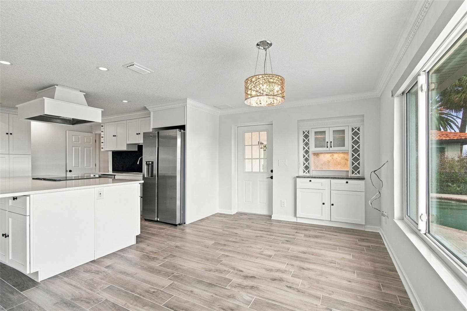 Single Family Residence at 2078 NE MONTANA AVE NE, ST PETERSBURG, photo 24 of 77