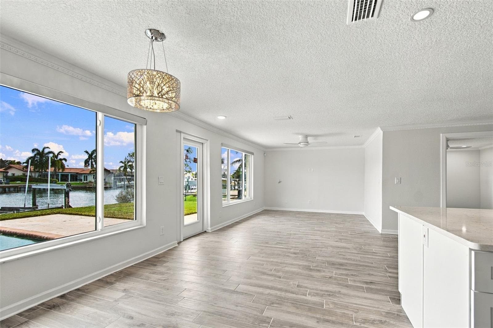 Single Family Residence at 2078 NE MONTANA AVE NE, ST PETERSBURG, photo 27 of 77