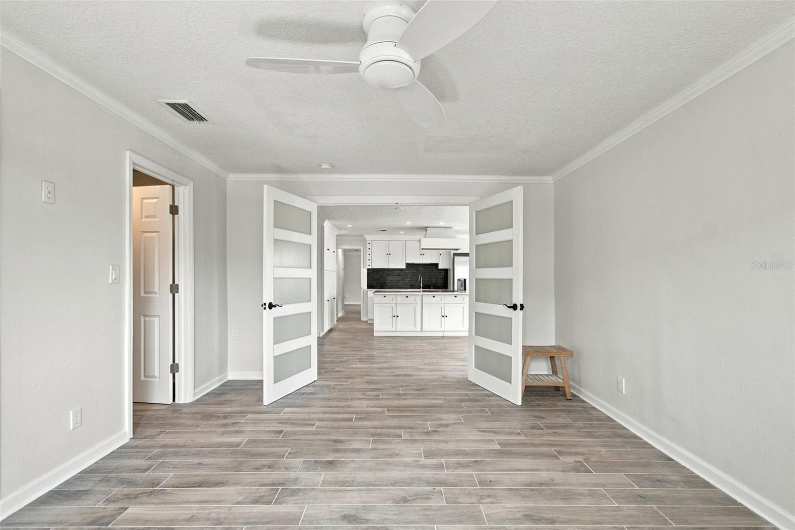 Single Family Residence at 2078 NE MONTANA AVE NE, ST PETERSBURG, photo 41 of 77