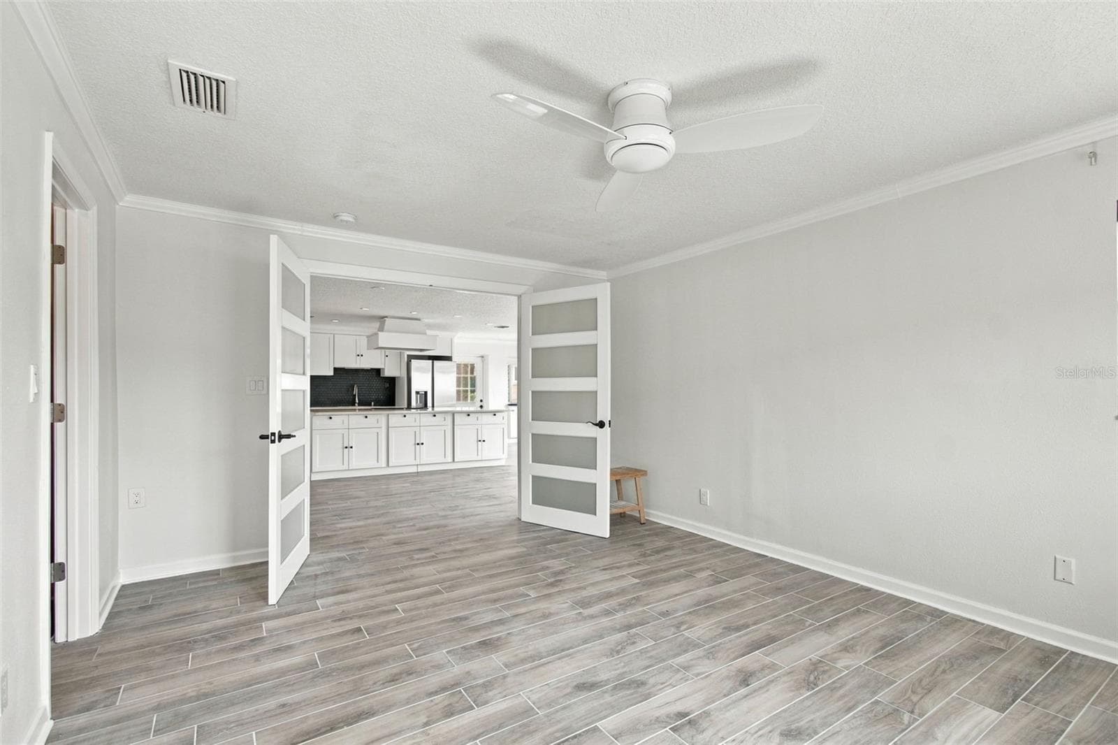 Single Family Residence at 2078 NE MONTANA AVE NE, ST PETERSBURG, photo 42 of 77