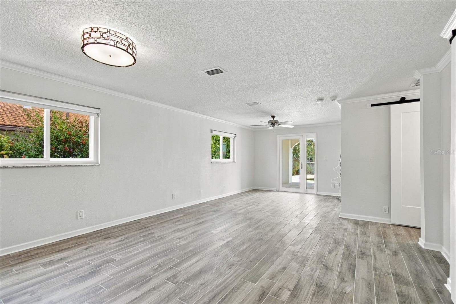 Single Family Residence at 2078 NE MONTANA AVE NE, ST PETERSBURG, photo 53 of 77