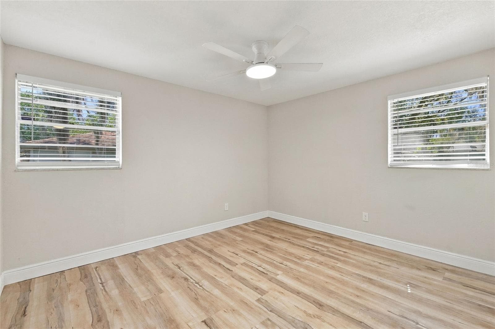 Primary bedroom - 330 BROOKLYN AVE, ORANGE CITY