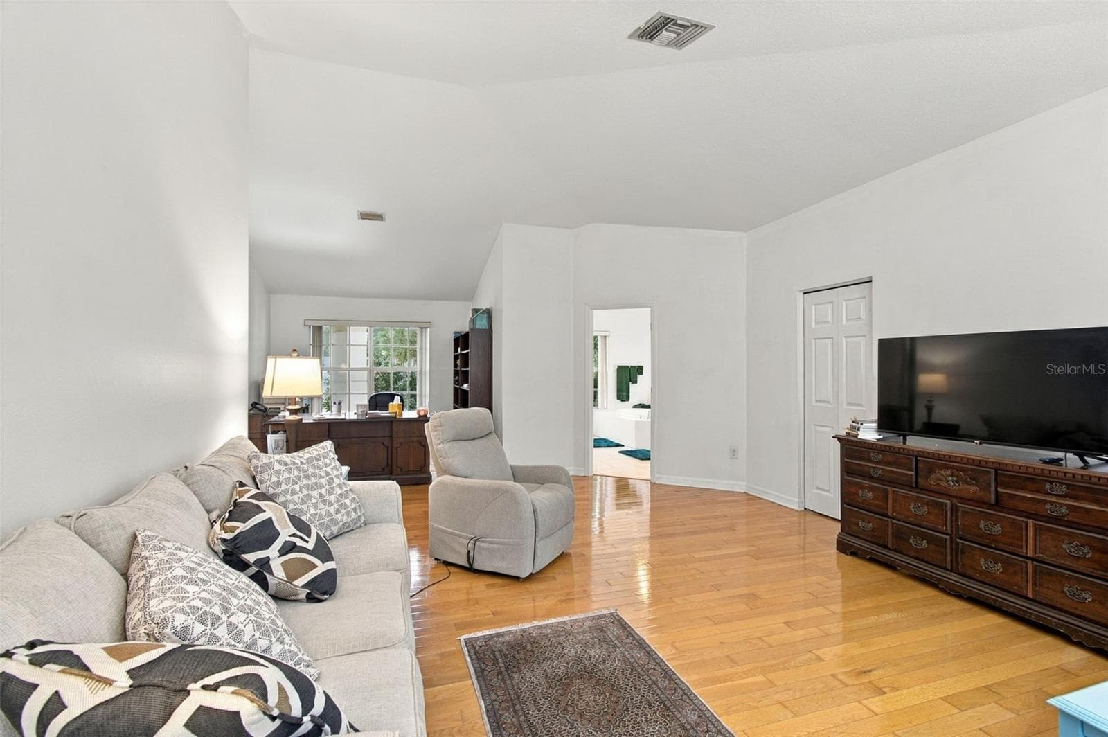 Primary Bedroom Upstairs is Very Large - 8102 STONEFIELD, TAMPA
