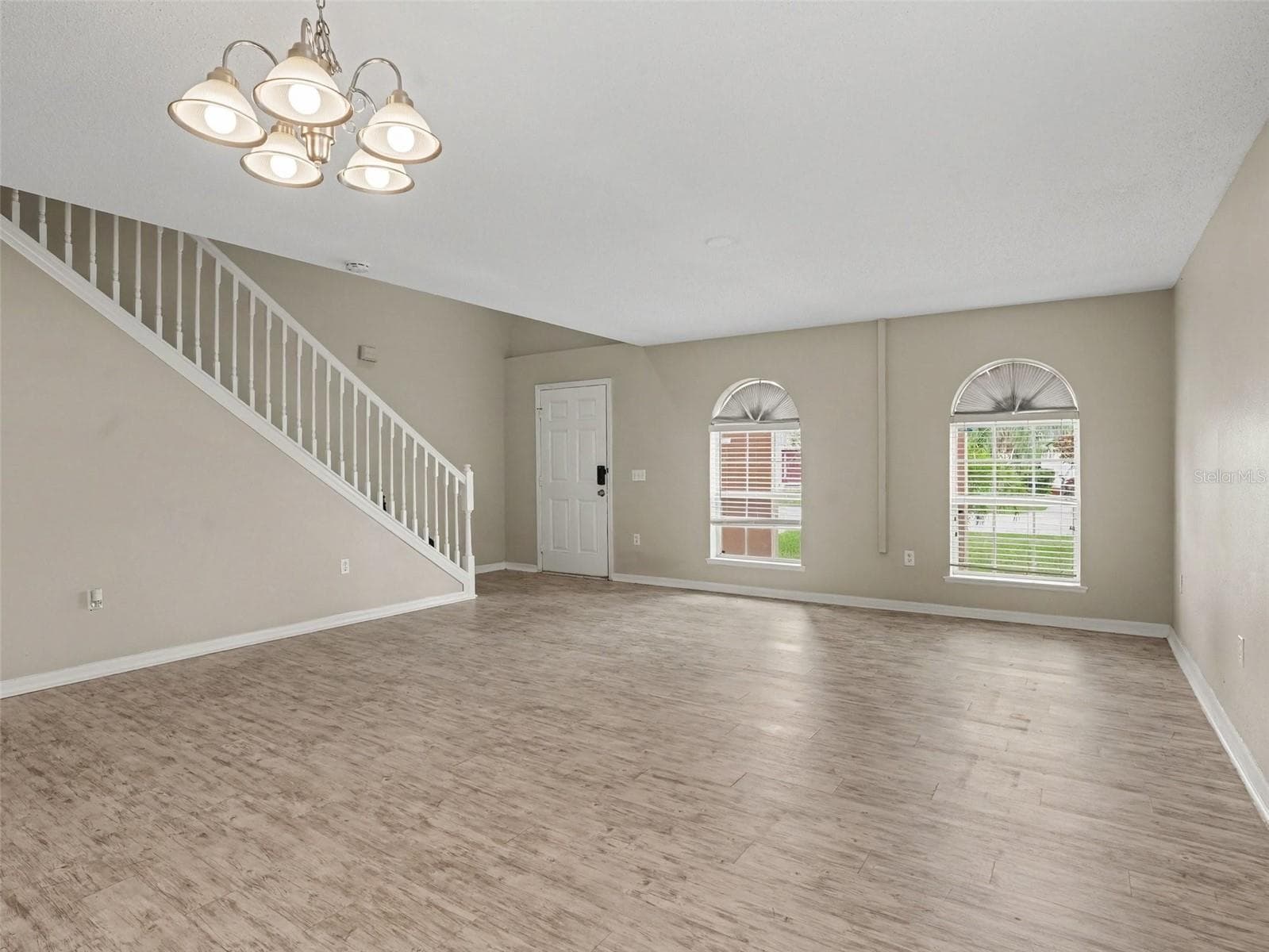 Single Family Residence at 829 SUN RIDGE VILLAGE DR, WINTER HAVEN, photo 3 of 32