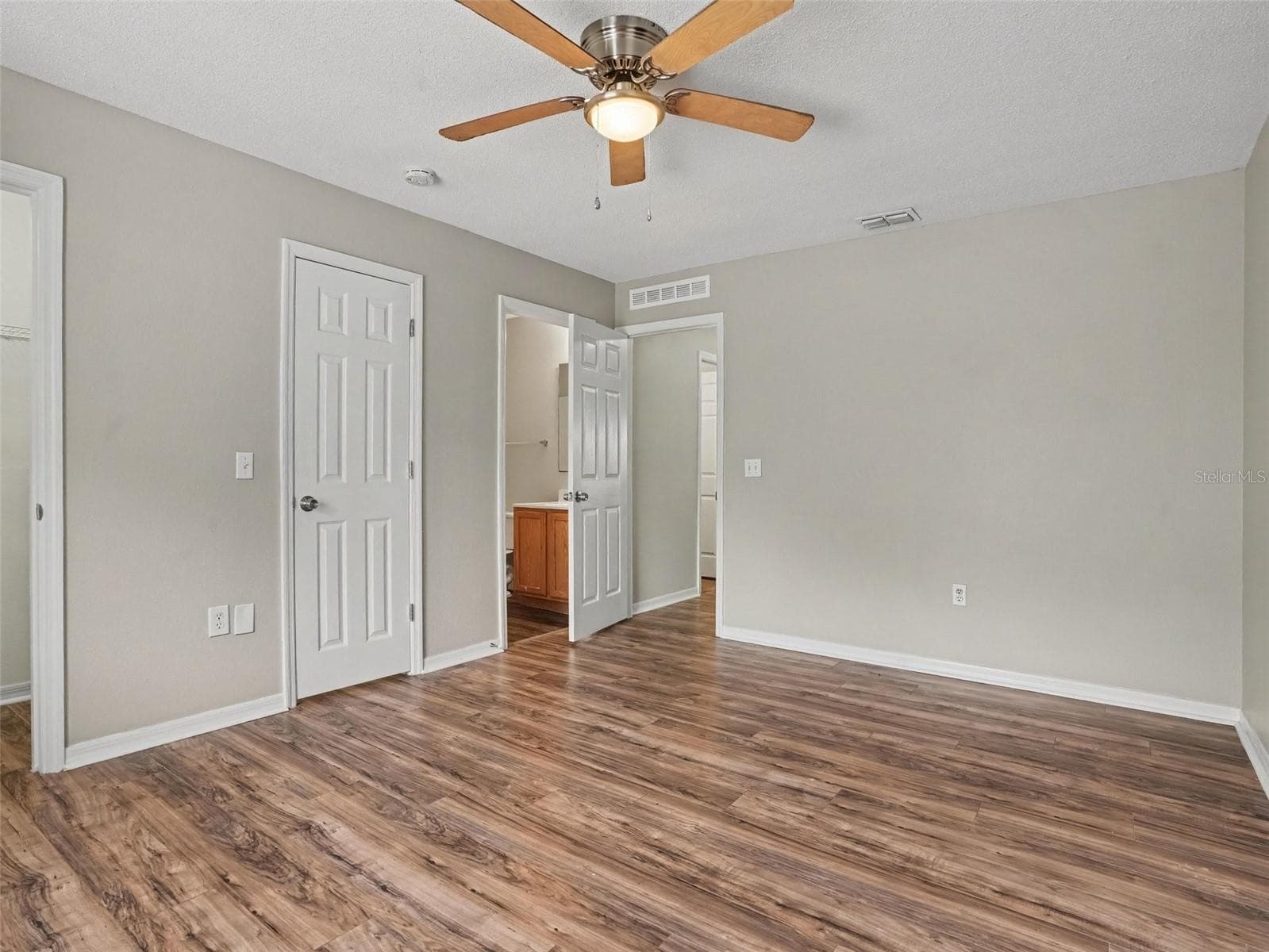 Single Family Residence at 829 SUN RIDGE VILLAGE DR, WINTER HAVEN, photo 19 of 32