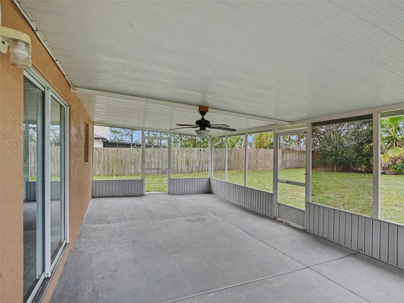 Single Family Residence at 829 SUN RIDGE VILLAGE DR, WINTER HAVEN, photo 24 of 32