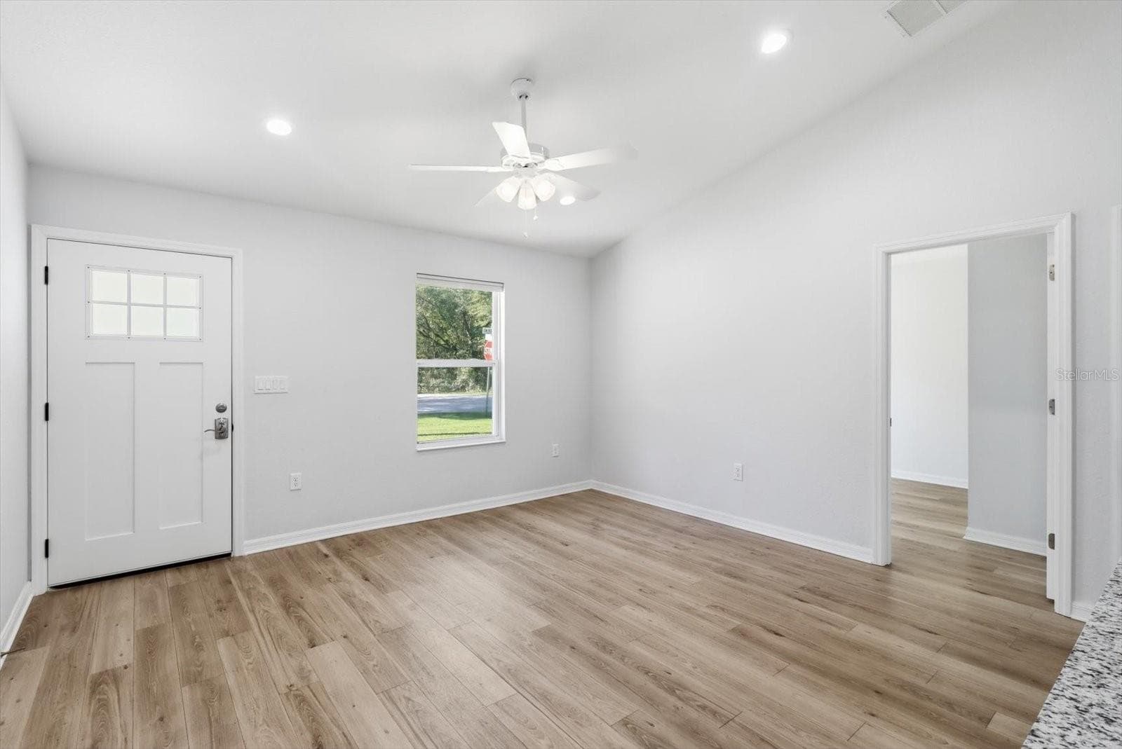 Single Family Residence at 20945 SW ROBIN DR, DUNNELLON, photo 7 of 47