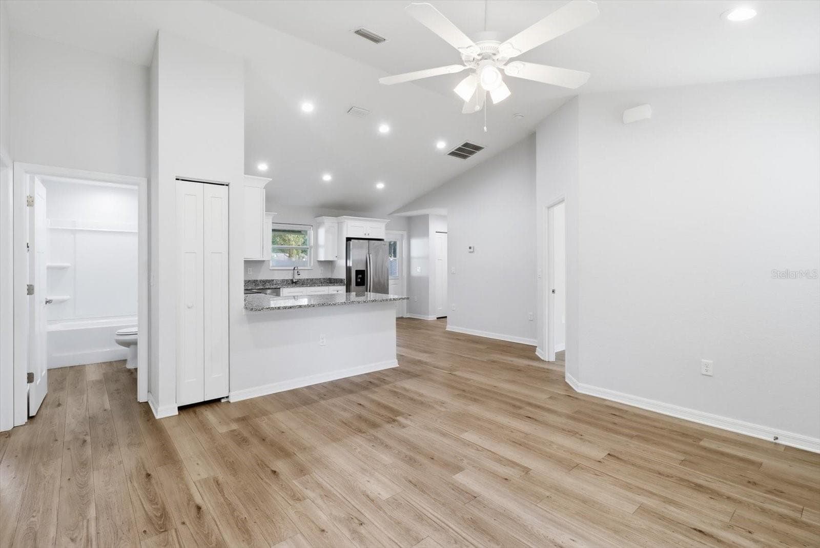 Single Family Residence at 20945 SW ROBIN DR, DUNNELLON, photo 9 of 47