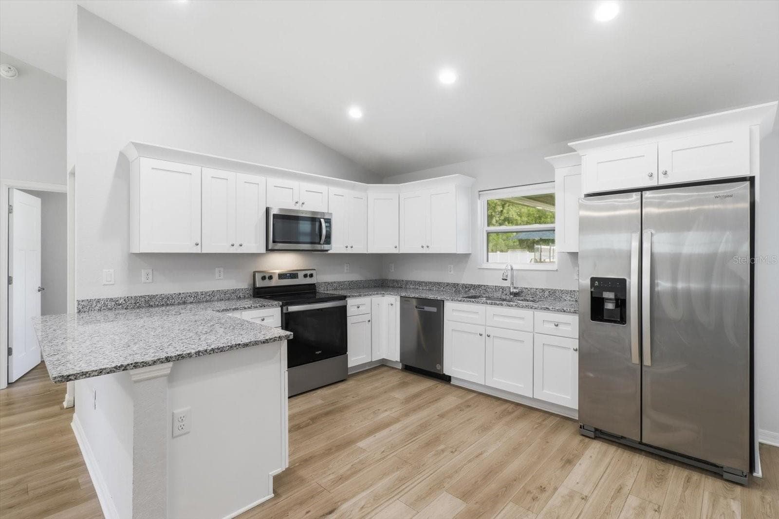 Single Family Residence at 20945 SW ROBIN DR, DUNNELLON, photo 14 of 47