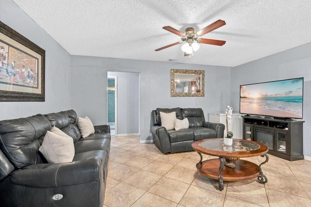 Single Family Residence at 4426 POINT LOOK OUT RD, ORLANDO, photo 13 of 36