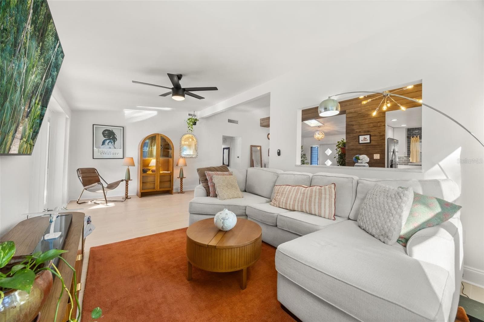 Single Family Residence at 616 STRATHMORE DR, ORLANDO, photo 6 of 38