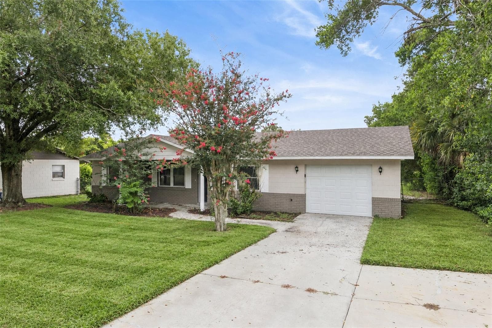 Single Family Residence at 3760 MICHIGAN AVE, MOUNT DORA, photo 5 of 27